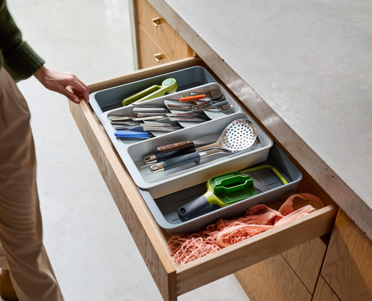 DrawerStore™ Expanding Tiered Cutlery, Utensil & Gadget Organizer