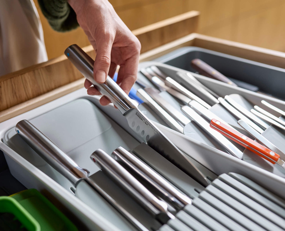 DrawerStore™ Expanding Tiered Cutlery, Utensil, Gadget & Knife Organizer