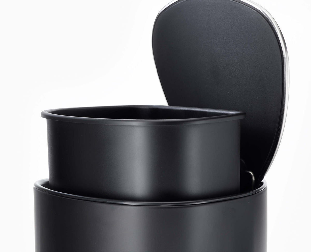 EasyStore™ 5L Matt Black Bathroom Pedal Trash Can