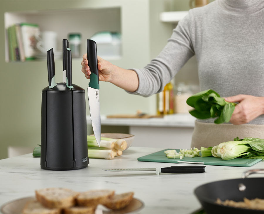 Elevate™ Green Knives Carousel 5-piece Set - Editions