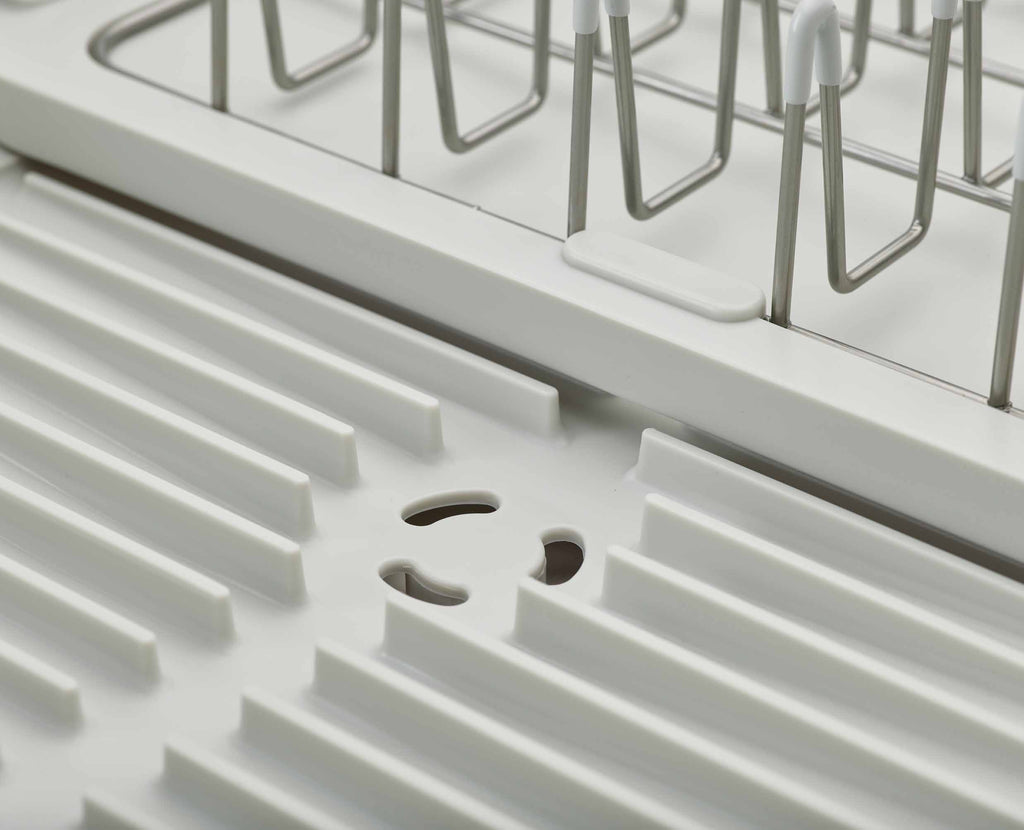 Extend™ Steel Expandable Stone Dish Rack