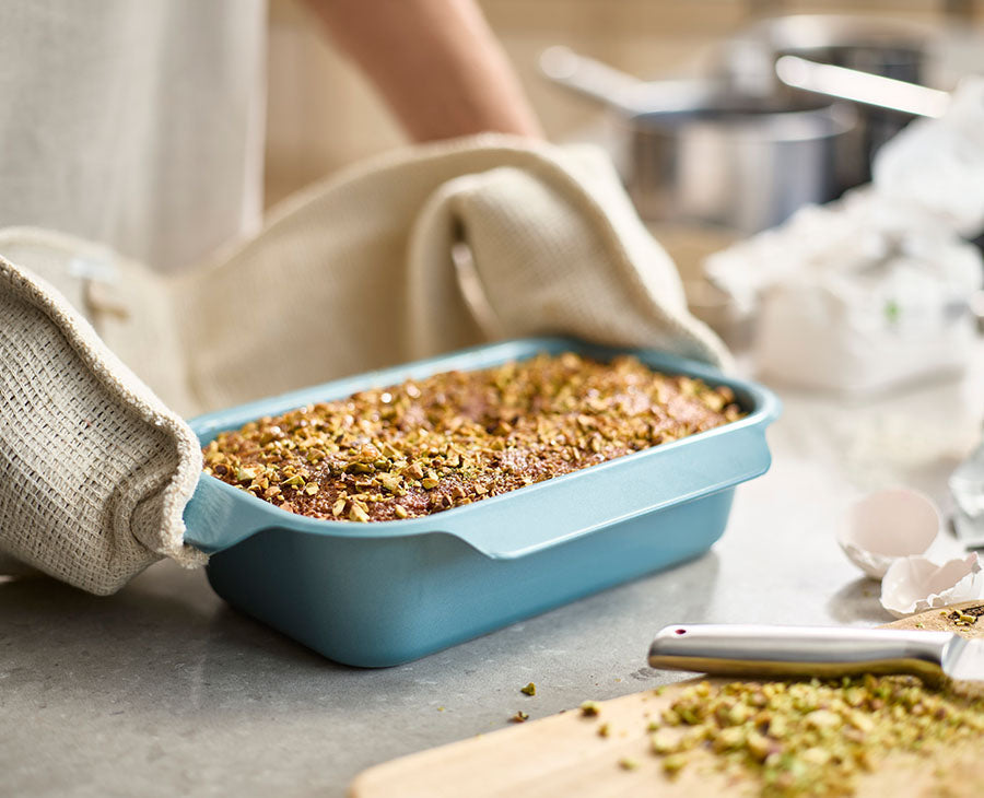 Nest™ Bake Non-Stick Blue 2lb Loaf Pan