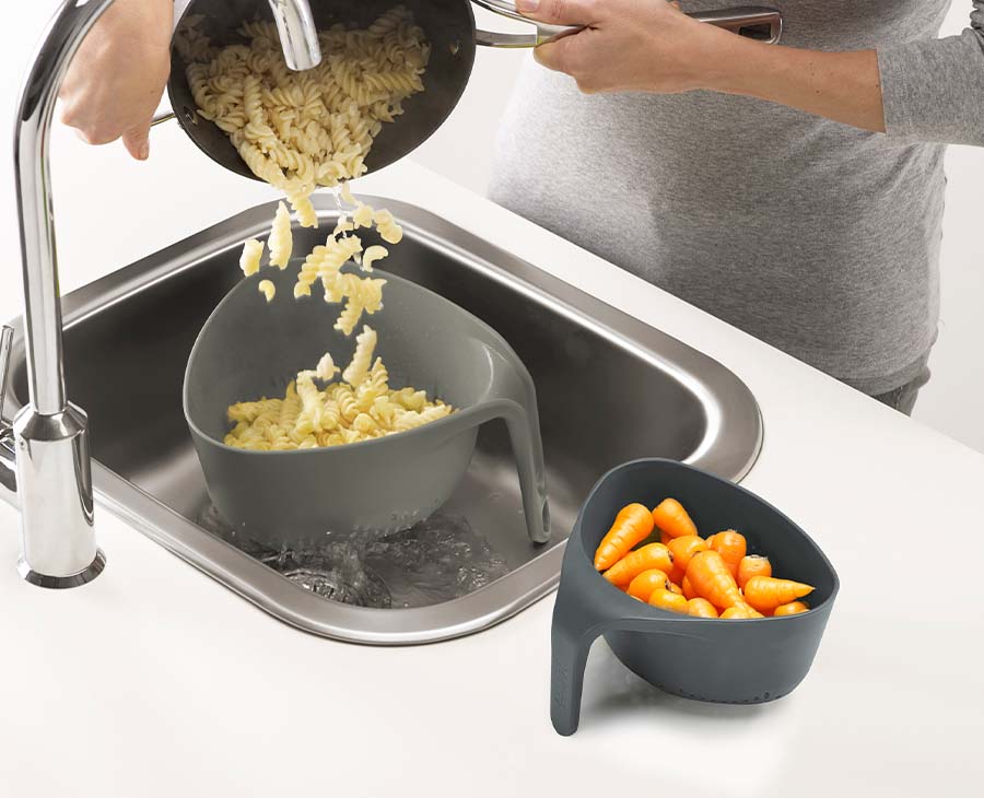 Nest™ 2-piece Gray Colander Set