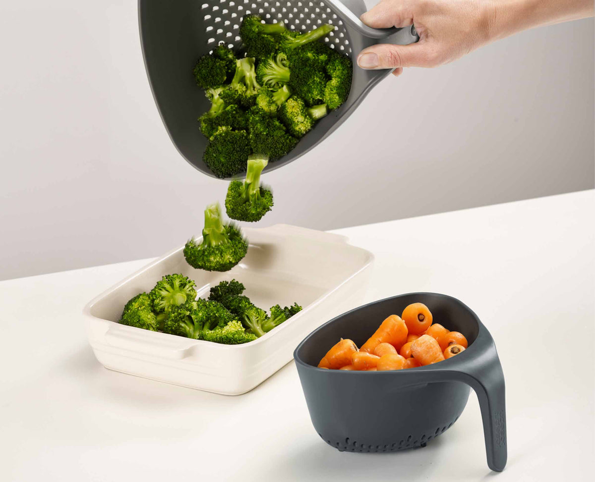 Nest™ 2-piece Gray Colander Set