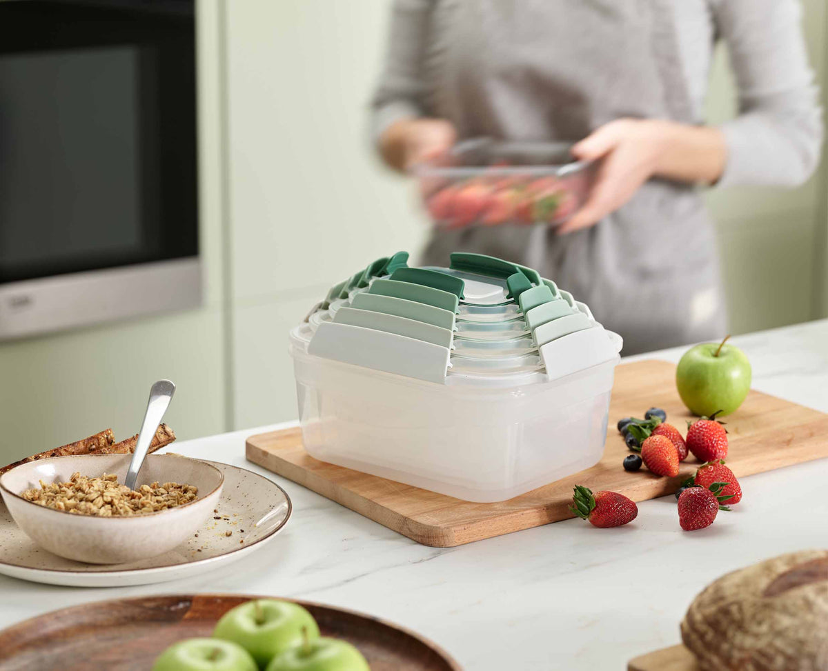 Nest™ Lock 10-piece Green Food Container Set - Editions
