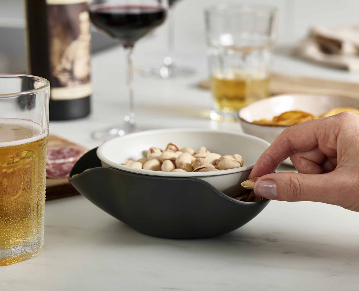 Salt, Pepper & Serving Bowl Set