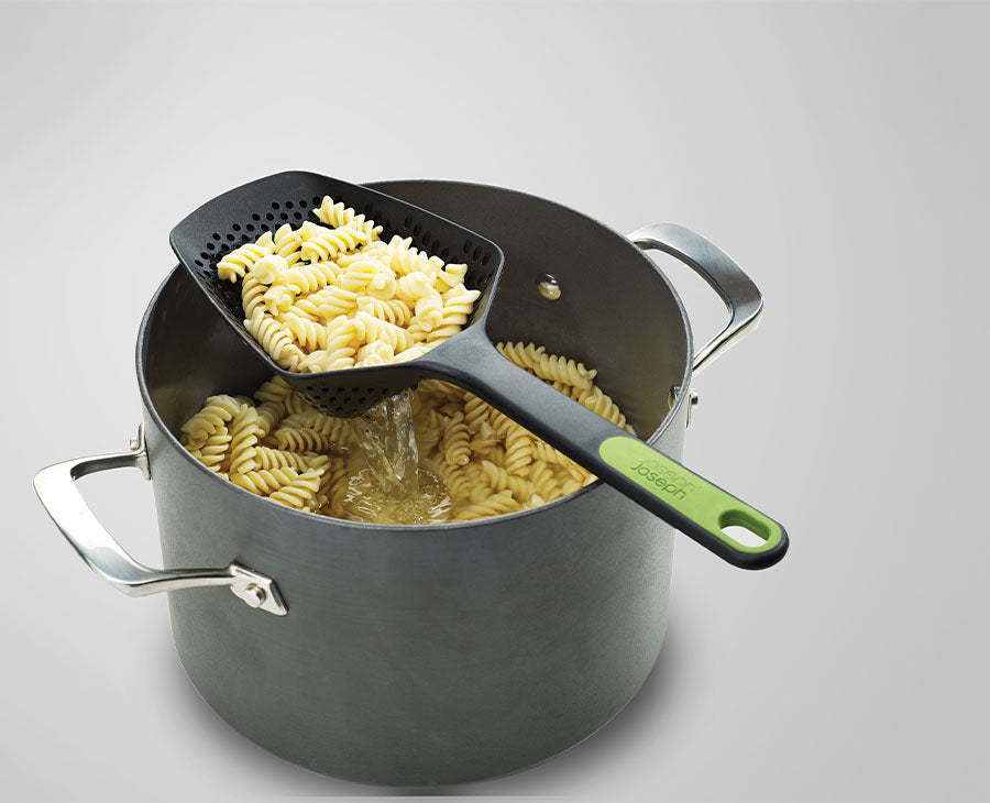 Scoop™ Plus Gray Colander