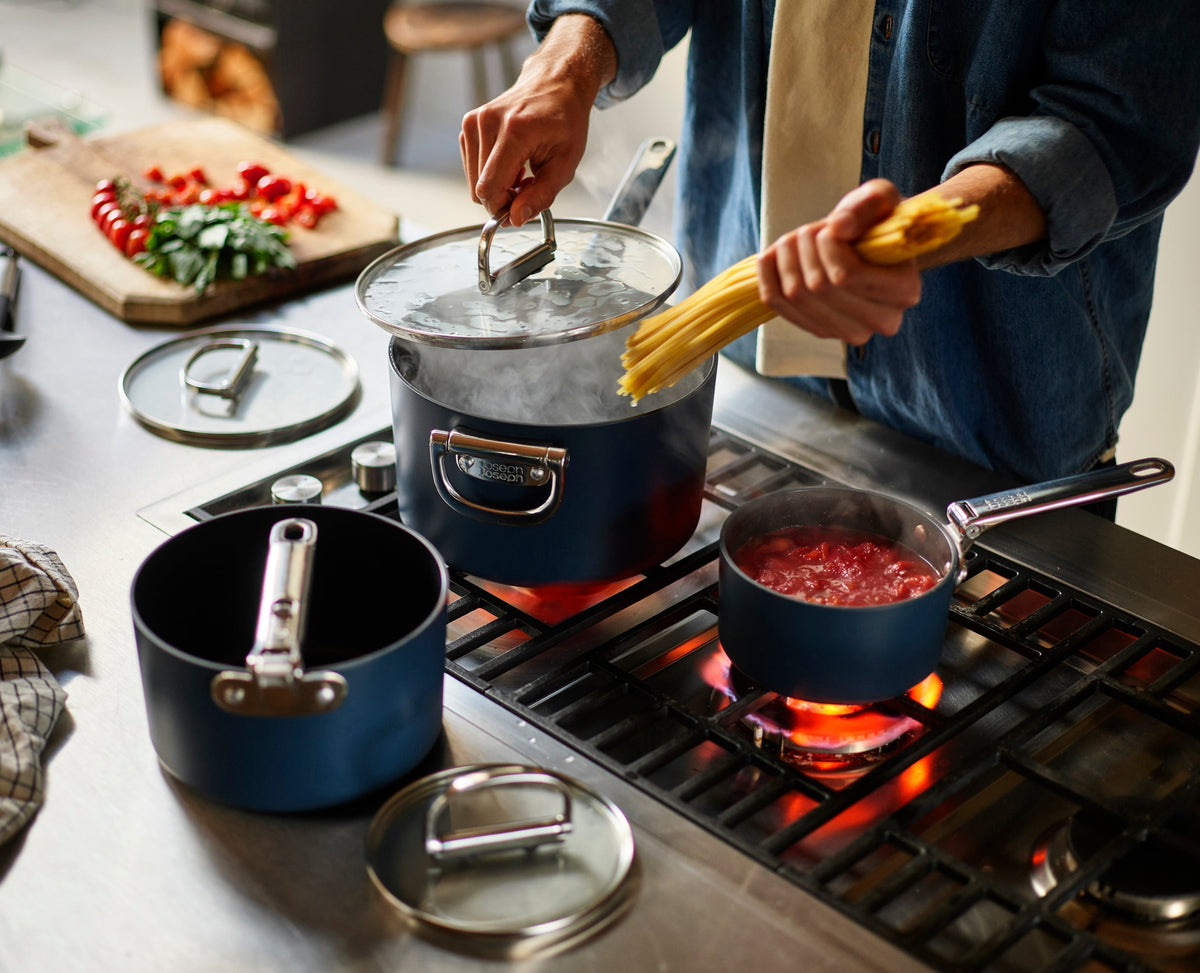 Space Stack Folding Handle Non-Stick 7-Piece Blue Saucepan Set With Lid Storage